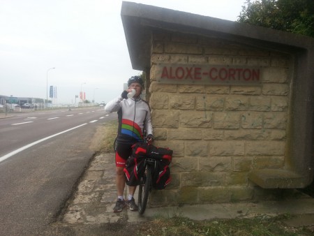 Arrêt buffet à Aloxe Corton.